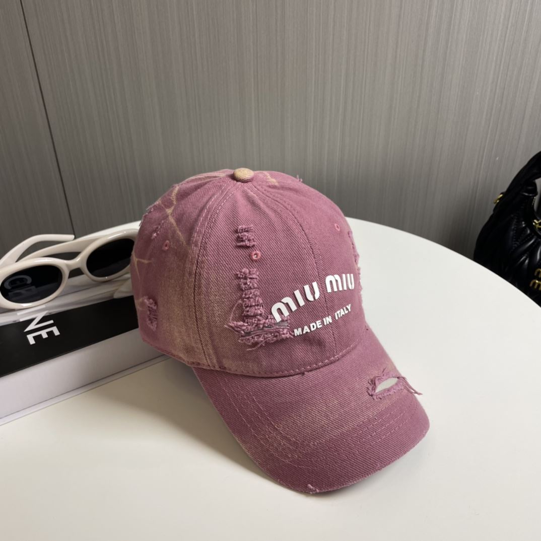 Miu Miu Caps